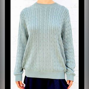 Brandy Melville Nikki Cable Knit Oversized
Sweater